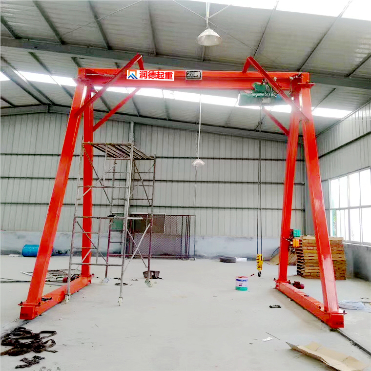 无轨万向龙门吊 小型电动龙门架 轮胎液压升降起重机27.jpg